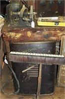 Vintage Hammond Solovox K Portable Organ W Speaker