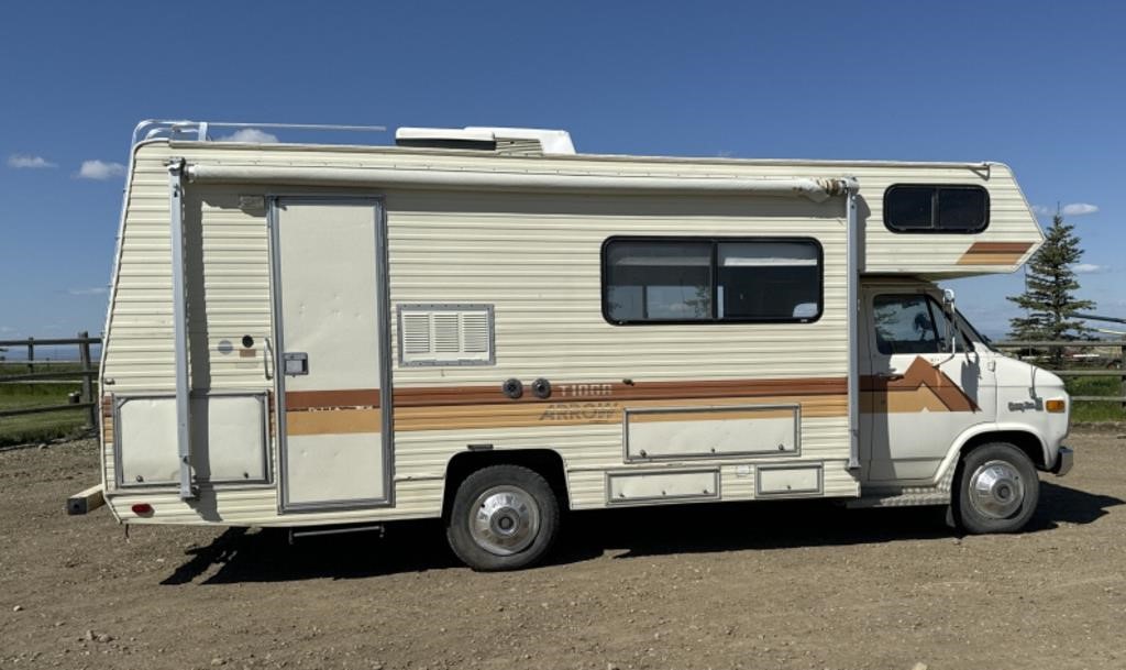 1981 Fleetwood 16' Motorhome