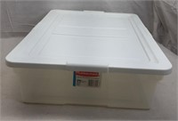 C12) Rubbermaid Storage Tote Bin Box With Lid