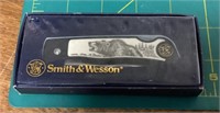 Smith and Wesson knife