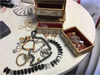 Small jewelry box and contents