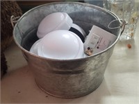 Bucket W/White Adhesive Lights