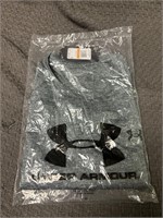 under armor small t shirt