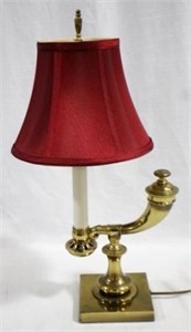 Decorative 20" lamp