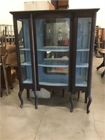 Gettysburg Furniture Co. Wood China Cabinet