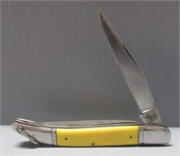 Saber 2 blade vintage knife. Measures: 5" Long.