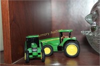 JOHN DEERE DIE-CAST TRACTORS