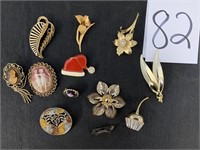 BROOCHES