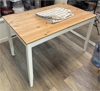 Pinetop kitchen table - 46 x 29 x 29