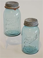 PAIR OF VTG BALL PERFECT MASON JARS W/ ZINC LIDS