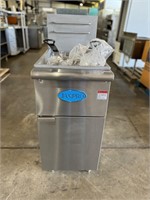 Never been used JAX-PRO 40lb Nat Gas Fryer