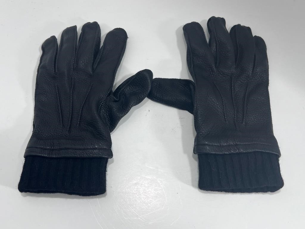 Two pairs of Deerskin winter gloves - Banana Repub