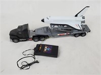 Nasa Space Shuttle W/ Semi Truck & Trailer Toy