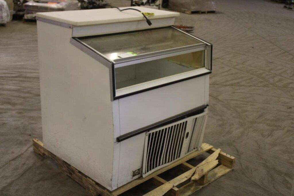 Ice Cream Freezer,30"x 37"x 39", Works Per Seller