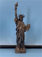 Extremely heavy statue of Liberty figurine, 10" ta