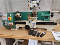 Grizzly combination lathe/mill & table