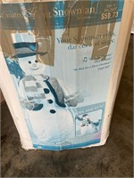 Inflatable snowman