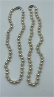 Lot of two cultured pearl necklaces
