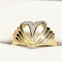 $1600 10K  Diamond(0.07ct) Ring