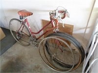 Vintage Schwinn Bike & Rim & Tires