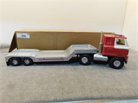 Ertl Truck and Semi Trailer