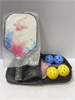 Set of 2 Pickleball Rackets with 4 Balls