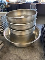Round Insert Pans & Mixing Bowls