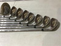 Wilson Golf clubs:3-9, Pitching wedge,driver