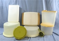 7 PC VNTG TUPPERWARE MULTIPLE SIZES *CAKE*STORAGE