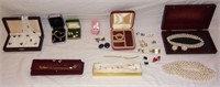 Quality costume jewelry lot.