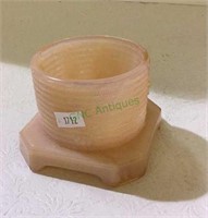 Vintage pink opalescent honey jar measuring 3“ x