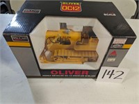 1/16 Scale Oliver OC-12 Crawler W/ Blade