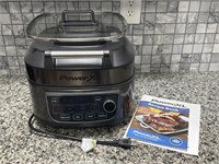 Power XL grill air fryer combo - powers on