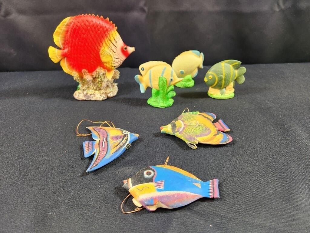 ASSORTMENT OF DECORATIVE FISH