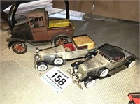 Radio cars (2 - untested) & toy truck