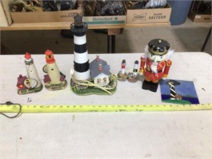 7 pcs Lighthouse figurines and Nutcracker