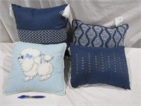 4 Throw Pillows