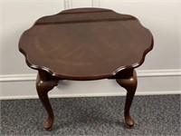 Mahogany Scalloped Edge end table 28”x22”x 21”