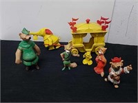 Vintage Revel plastic Robin Hood toys