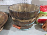 ANTIQUE WOOD BUCKET