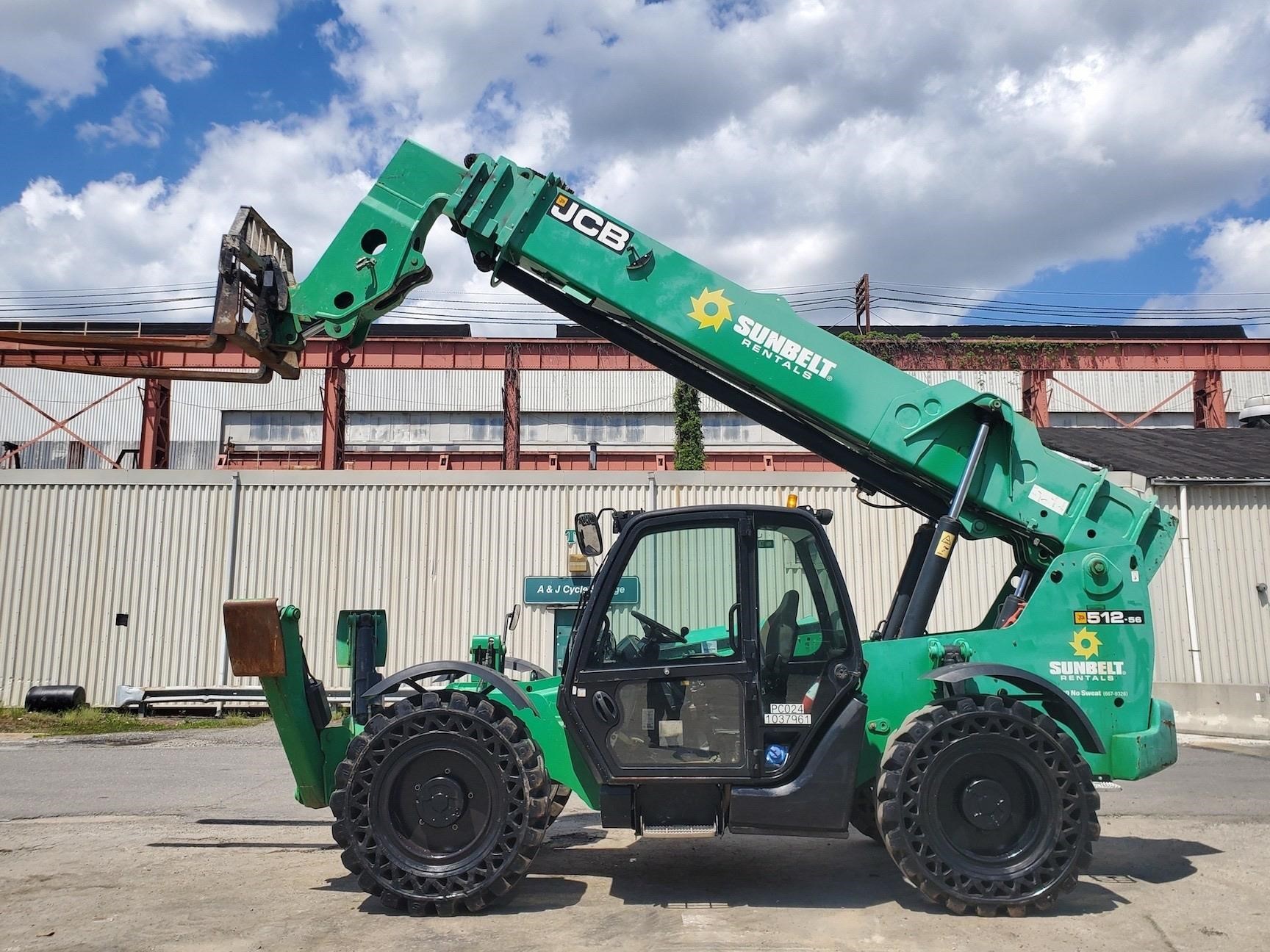 2017 JCB 512.56F 12,000lb Telehandler