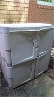 Rubbermaid Outdoor Storage w/Contents(some