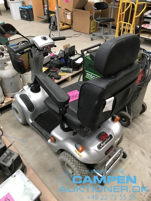 Kælder Mastery Ud over Easy go el-scooter med lader | Campen Auktioner A/S