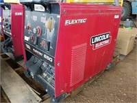 Lincoln Electric Flextec 650 Welder