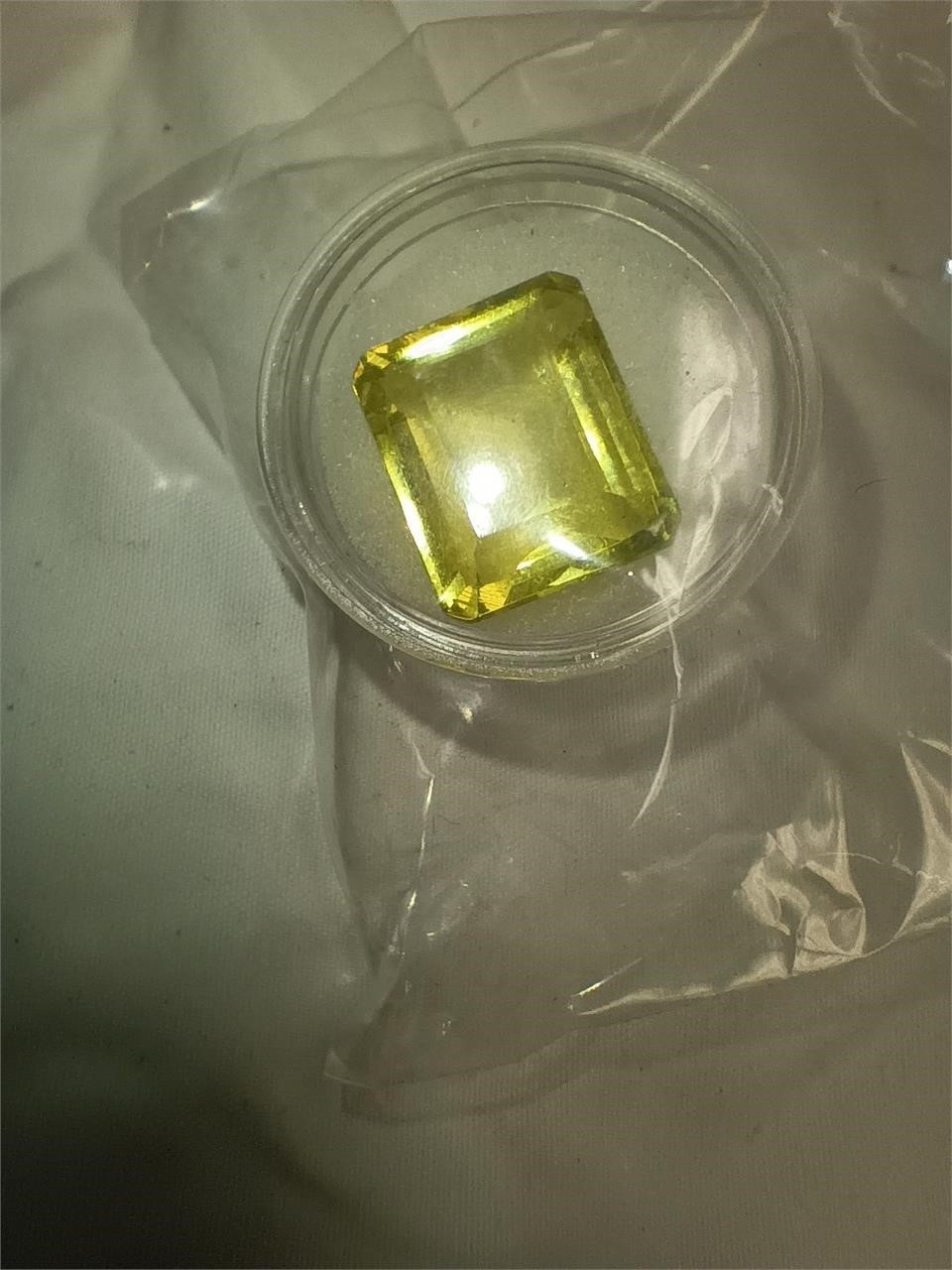 Cut & Faceted 18.9 carat Peridot Gem Stone