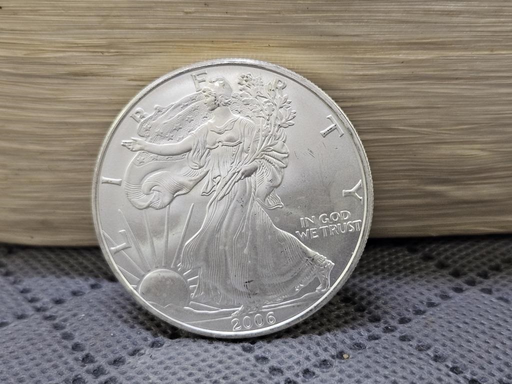 2006 AMERICAN SILVER EAGLE, UNC