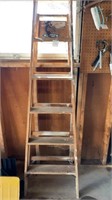 6’ Wooden Ladder