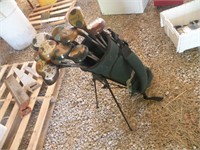 Vintage Wooden Clubs & Bag