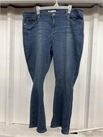 SIZE 35X30 LEVI SIGNATURE WOMENS MID RISE BOOTCUT