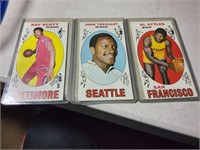 lot of 3 1969-70 Topps basketball cards